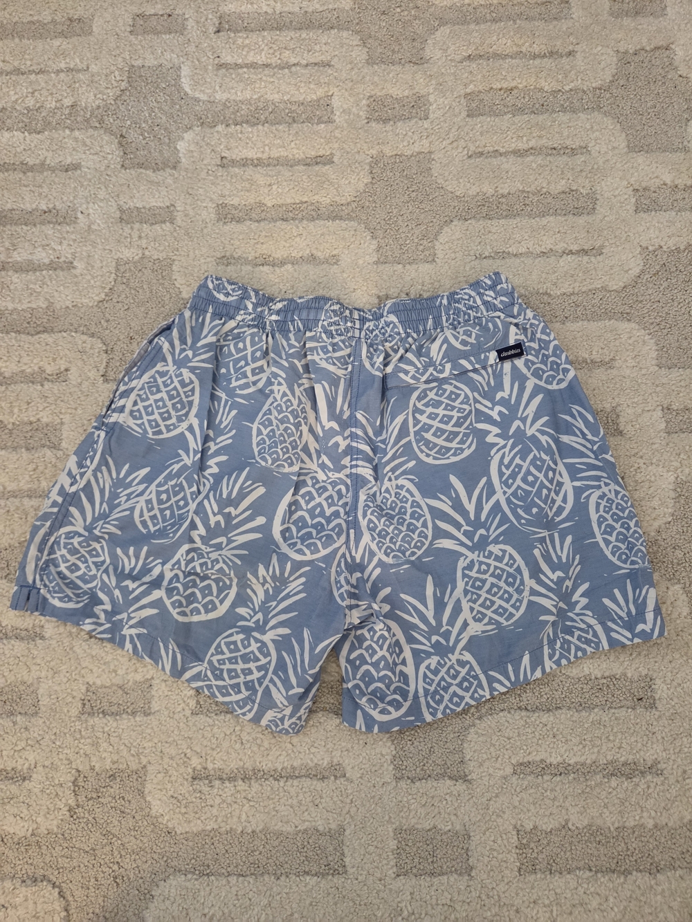 Mens Chubbies Blue Pineapple Print Swim Shorts. Size Medium, 5.5 Inch Inseam - Picture 3 of 4